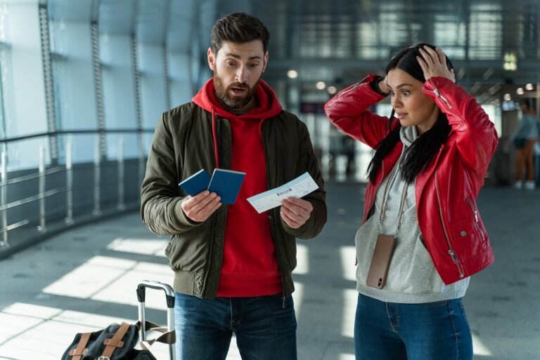 Stopover vs Layover